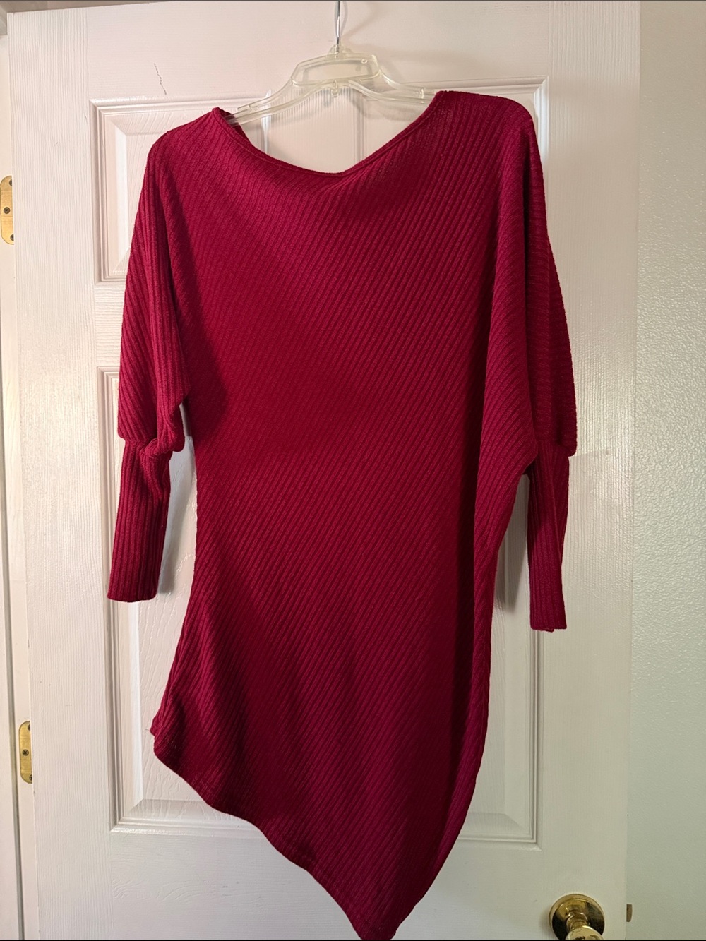 Women's Asymmetric Knit Sweater - Burgundy
